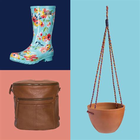 Christmas gifts that give life, water and toilets .